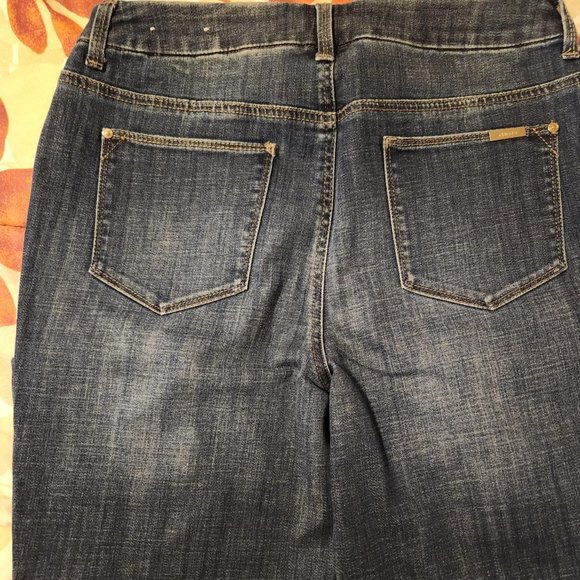 Chico's So Slimming Faux-Pearl Embroidered Ankle Jeans | Size 0.5R (Sz 6) - Picture 2 of 7